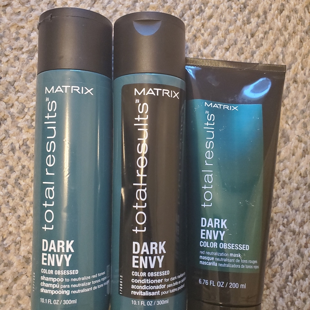 Matrix dark envy set